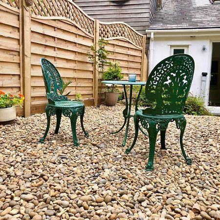 Knocker Cottage Is A 3 Bedroom Made Up Of 1 Double Bedroom And 2 Small Double Bedrooms In Small Village 10 Min To Beaches Camborne Bagian luar foto