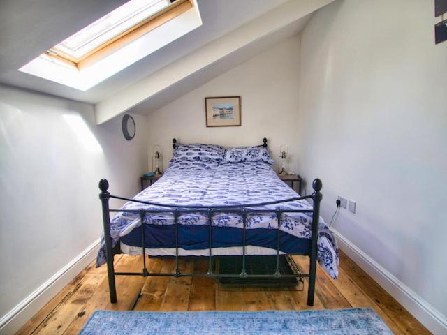 Knocker Cottage Is A 3 Bedroom Made Up Of 1 Double Bedroom And 2 Small Double Bedrooms In Small Village 10 Min To Beaches Camborne Bagian luar foto