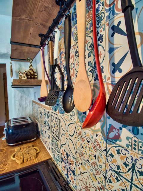 Knocker Cottage Is A 3 Bedroom Made Up Of 1 Double Bedroom And 2 Small Double Bedrooms In Small Village 10 Min To Beaches Camborne Bagian luar foto
